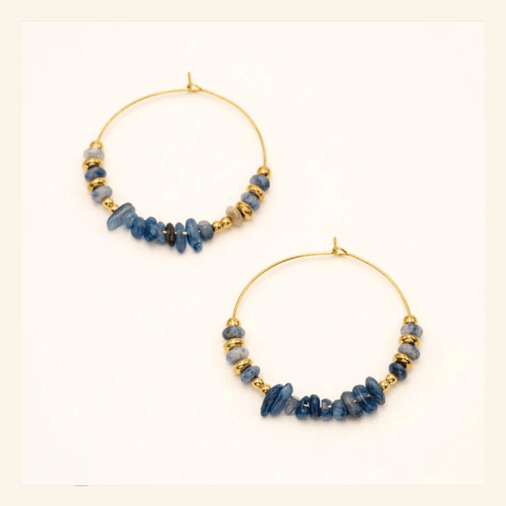 Créoles dorées perles & pierres Sodalite bleu - LES KOKETTERIES